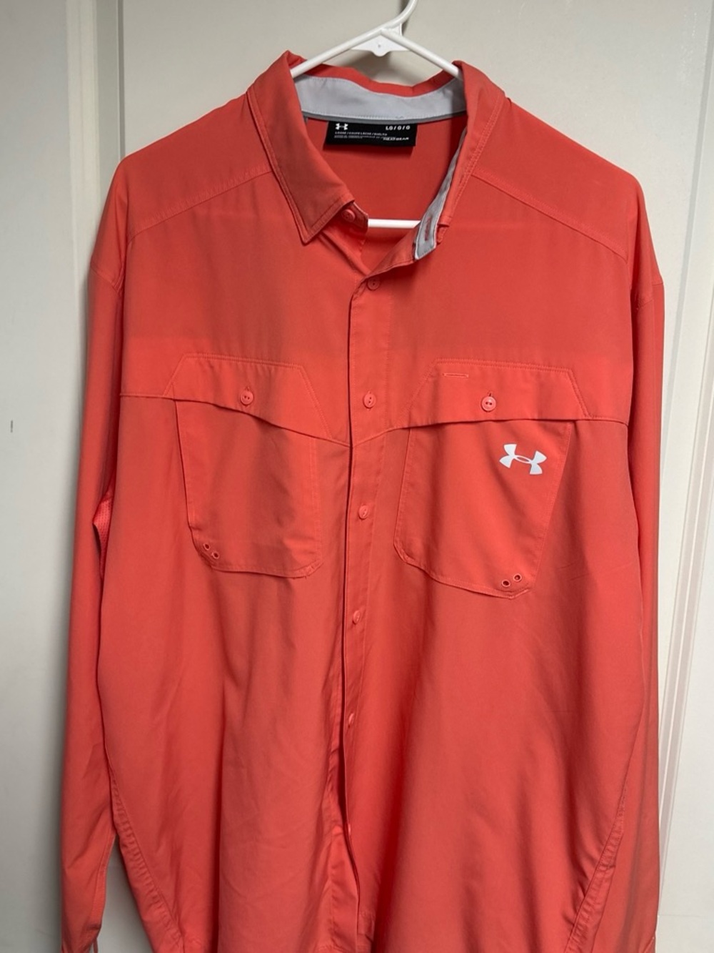 Under Armour Men's Coral Button-Down Shirt Heathear size large l